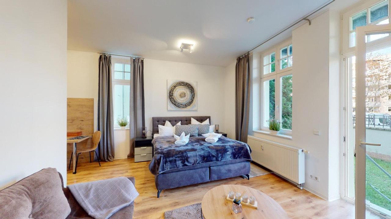 Sweethome - Business-Apartment Mit Kueche, Terrasse, Stellplatz Магдебург Екстериор снимка