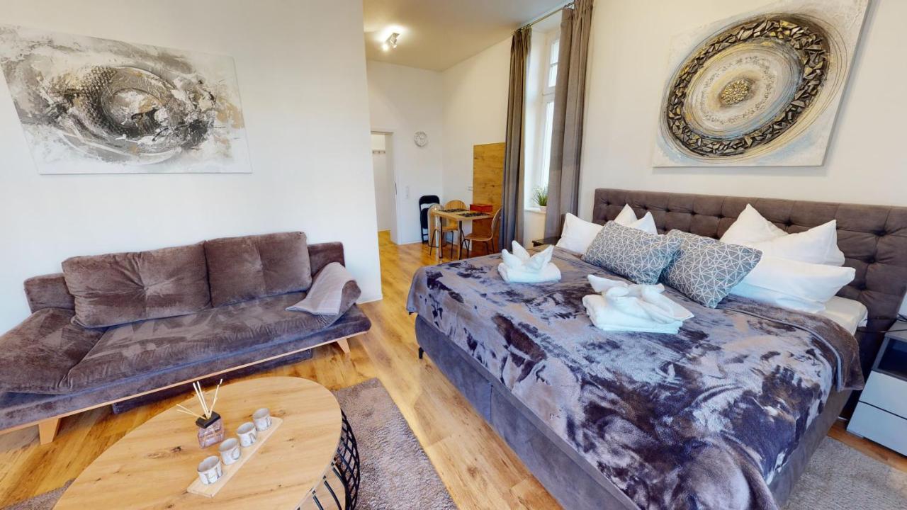 Sweethome - Business-Apartment Mit Kueche, Terrasse, Stellplatz Магдебург Екстериор снимка