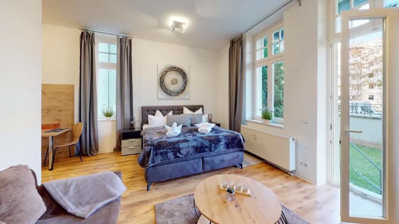 Sweethome - Business-Apartment Mit Kueche, Terrasse, Stellplatz Магдебург Екстериор снимка